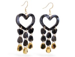 Roikkuvat juhlakorvakorut amor | Puiset korvakorut | Korvakorut | Korvakorut netistä | Aurosfi Roikkuvat juhlakorvakorut | Puiset korvakorut | Korvakorut | Korvakorut netistä | Aurosfi