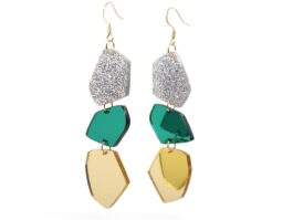 Roikkuvat korvakorut Party | Puiset korvakorut | Korvakorut | Korvakorut netistä | Aurosfi Roikkuvat korvakorut | Puiset korvakorut | Korvakorut | Korvakorut netistä | Aurosfi