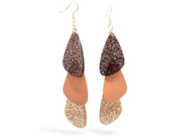 Roikkuvat korvakorut suomalaiset | Puiset korvakorut | Korvakorut | Koruliike Auros    Kotimainen verkkokauppa