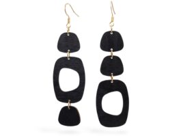 Suomalaiset puu korvakorut mustat kivet | Puiset korvakorut | Korvakorut | Korvakorut netistä | Aurosfi Suomalaiset puu korvakorut mustat | Puiset korvakorut | Korvakorut | Korvakorut netistä | Aurosfi