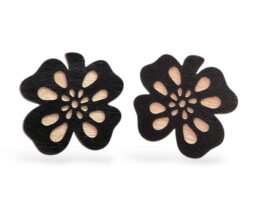 Unikko-nappikorvakorut, puiset